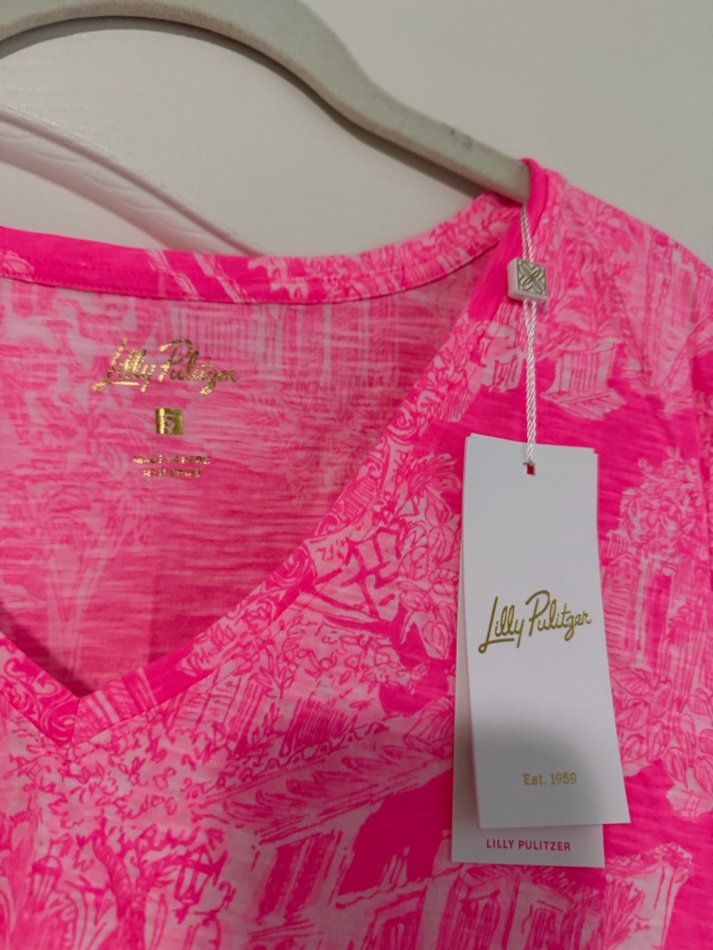 NWT Lilly Pulitzer Etta V-Neck Top Roxie Pink PB Anniversary Toile - Picture 5 of 8